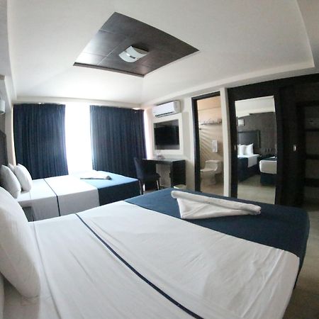 Hotel Portonovo Plaza Malecon Puerto Vallarta Exteriör bild