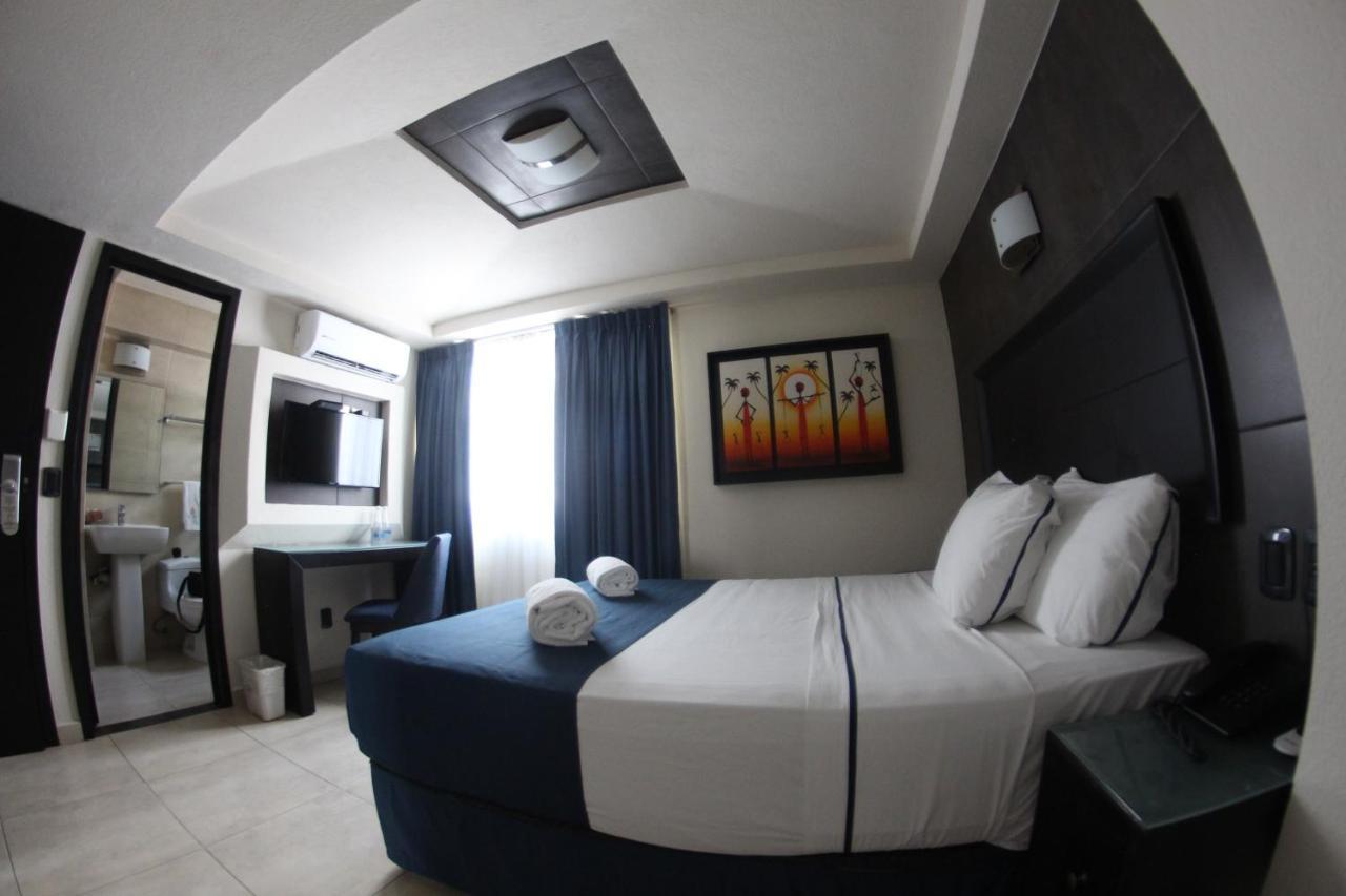 Hotel Portonovo Plaza Malecon Puerto Vallarta Exteriör bild